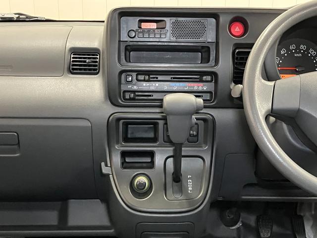 ハイゼットカーゴ スペシャル　両側スライドドア　ラジオ　エアコン　リアウィンドウデフォッガー　光軸調整ダイヤル　エアバッグ　パワーステアリング（14枚目）