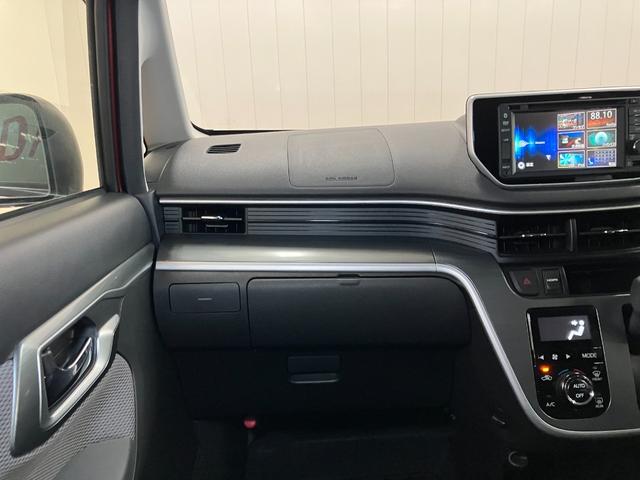 ムーヴ カスタム　Ｘ　ＳＡ　スマアシ　Ｂカメラ　ステアリングスイッチ　オートエアコン　ＵＳＢ接続端子　Ｐスタート　エコアイドル　横滑り防止機能　誤発進抑制機能　キーフリー（12枚目）