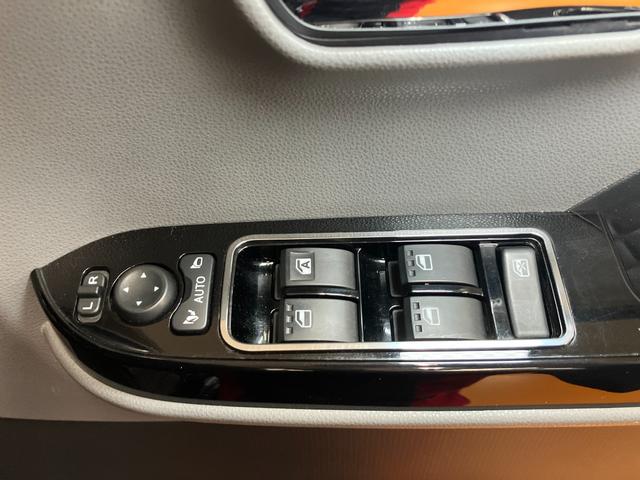 タント カスタムＲＳセレクション　サポカーＳワイド適合　ドラレコ　ミラクルオープンドア　両側オートスライドドア　パノラマモニター対応　ミラクルウォークスルー　全車速追従機能付ＡＣＣ　ステアリングスイッチ　シートヒーター　ＵＳＢ接続端子（24枚目）