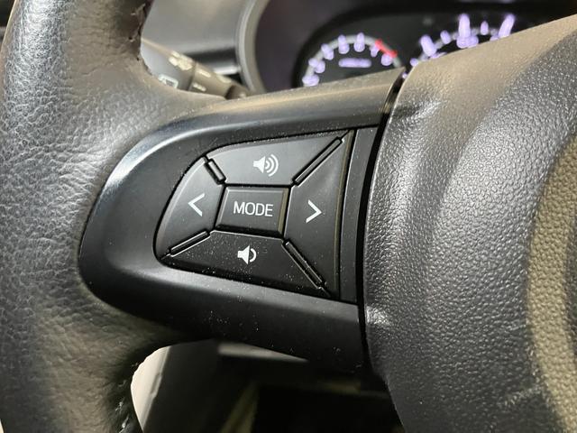ムーヴ ＸリミテッドＩＩ　ＳＡＩＩＩ　サポカーＳワイド適合　ステアリングスイッチ　オートエアコン　Ｐスタート　運転席シートヒーター　アイドリングストップ　横滑り防止機能　誤発進抑制機能　オートハイビーム　光軸調整ダイヤル　キーフリー（16枚目）