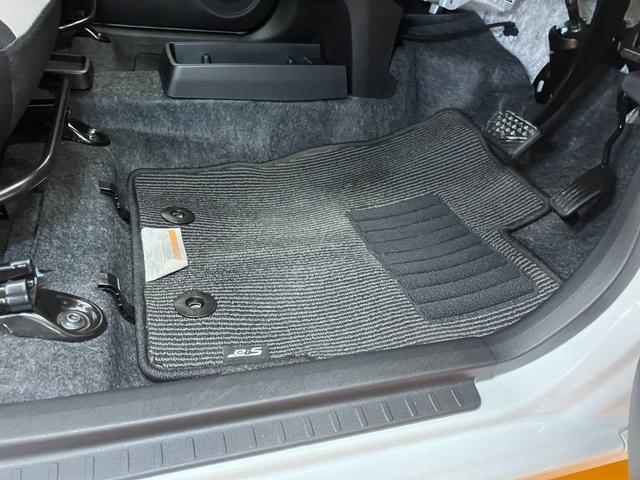 ミライース Ｘ　ＳＡＩＩＩ　サポカーＳワイド適合　エアコン　Ｂカメラ　コーナーセンサー　光軸調整ダイヤル　オートハイビーム　アイドリングストップ　横滑り防止機能　誤発進抑制機能　電動格納ミラー　パワーウインドウ　キーレス（19枚目）