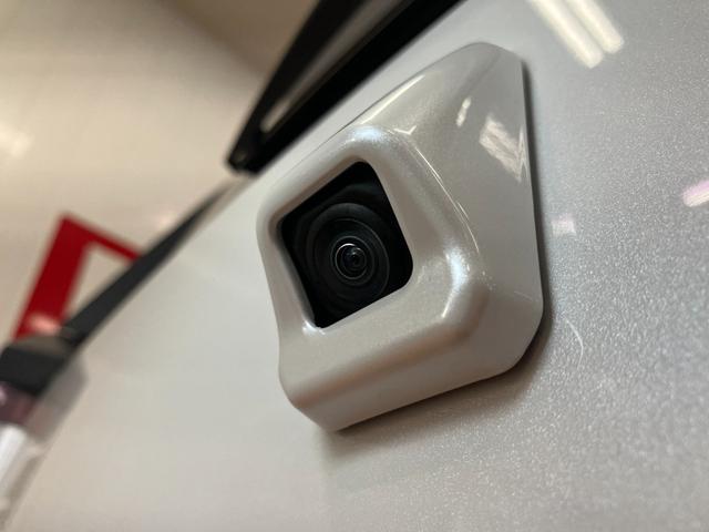 ミライース Ｘ　ＳＡＩＩＩ　サポカーＳワイド適合　エアコン　Ｂカメラ　コーナーセンサー　光軸調整ダイヤル　オートハイビーム　アイドリングストップ　横滑り防止機能　誤発進抑制機能　電動格納ミラー　パワーウインドウ　キーレス（22枚目）