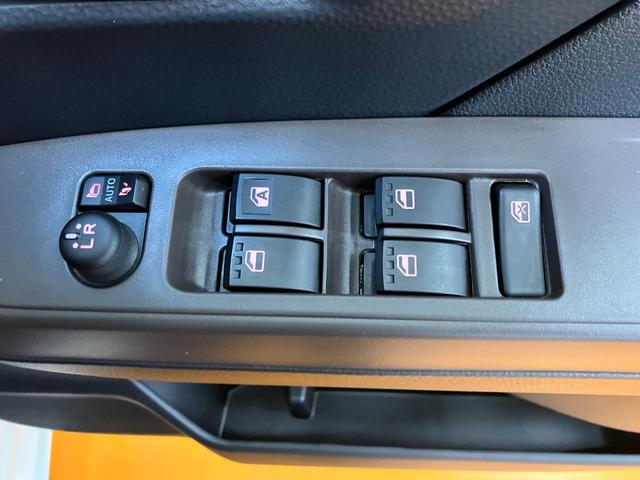 ルーミー Ｘ　衝突被害軽減ブレーキシステム　ドラレコ　片側オートスライドドア　ステアリングスイッチ　ＵＳＢ接続端子　ＵＳＢ接続端子　Ｐスタート　コーナーセンサー　シートヒーター　ＥＴＣ　キーフリー（20枚目）