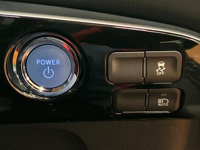 プリウス Ｓツーリングセレクション　ハイブリッド車　衝突被害軽減ブレーキシステム　ドラレコ　クルーズコントロール　ステアリングスイッチ　Ｐスタート　オートハイビーム　シートヒーター　ＥＴＣ　キーフリー（17枚目）