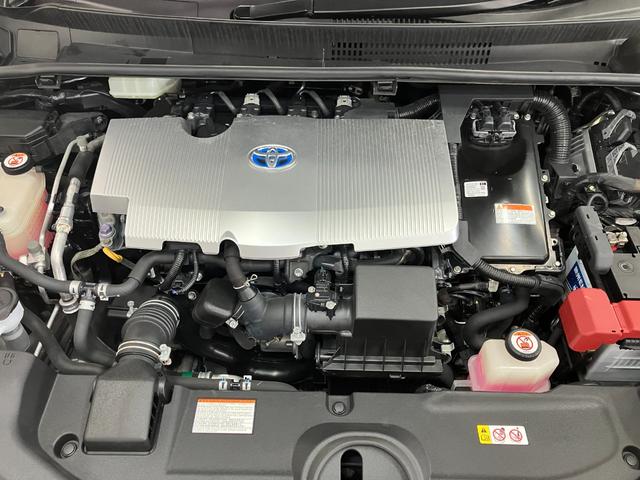 プリウス Ｓツーリングセレクション　ハイブリッド車　衝突被害軽減ブレーキシステム　ドラレコ　クルーズコントロール　ステアリングスイッチ　Ｐスタート　オートハイビーム　シートヒーター　ＥＴＣ　キーフリー（29枚目）