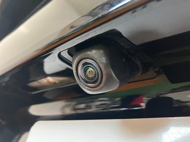 プリウス Ｓツーリングセレクション　ハイブリッド車　衝突被害軽減ブレーキシステム　ドラレコ　クルーズコントロール　ステアリングスイッチ　Ｐスタート　オートハイビーム　シートヒーター　ＥＴＣ　キーフリー（30枚目）