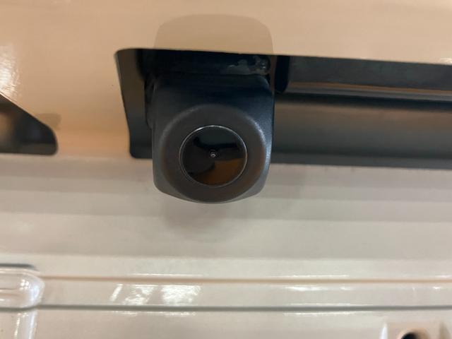 �����i�r�ƘA������o�b�N�J�����t