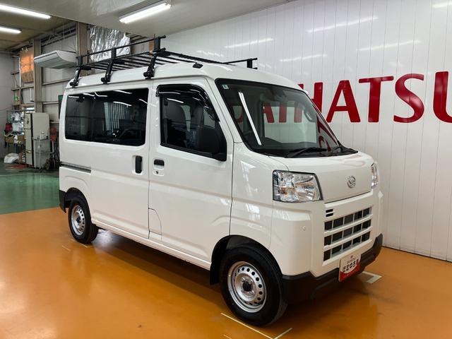 ハイゼットカーゴ ＤＸ　サポカーＳワイド適合　ルーフキャリア　ラジオ　エアコン　アクセサリーソケット　コーナーセンサー　アイドリングストップ　光軸調整ダイヤル　横滑り防止機能　誤発進抑制機能　パワーウインドウ　キーレス（7枚目）