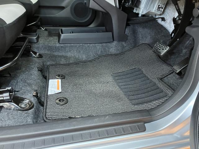 ミライース Ｘ　ＳＡＩＩＩ　サポカーＳワイド適合　エアコン　Ｂカメラ　コーナーセンサー　光軸調整ダイヤル　オートハイビーム　アイドリングストップ　横滑り防止機能　誤発進抑制機能　電動格納ミラー　パワーウインドウ　キーレス（19枚目）