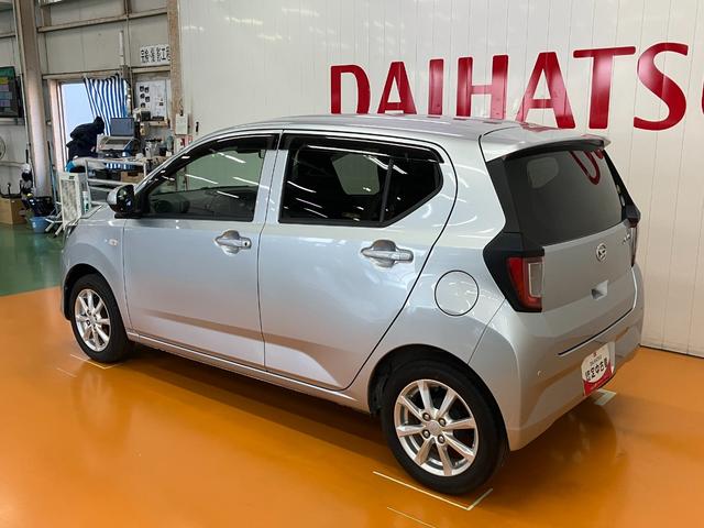 ミライース Ｇ　ＳＡＩＩＩ　サポカーＳワイド適合　オートエアコン　オーディオ　Ｐスタート　コーナーセンサー　シートヒーター　オートハイビーム　アイドリングストップ　横滑り防止機能　誤発進抑制機能　パワーウインドウ　キーレス（6枚目）