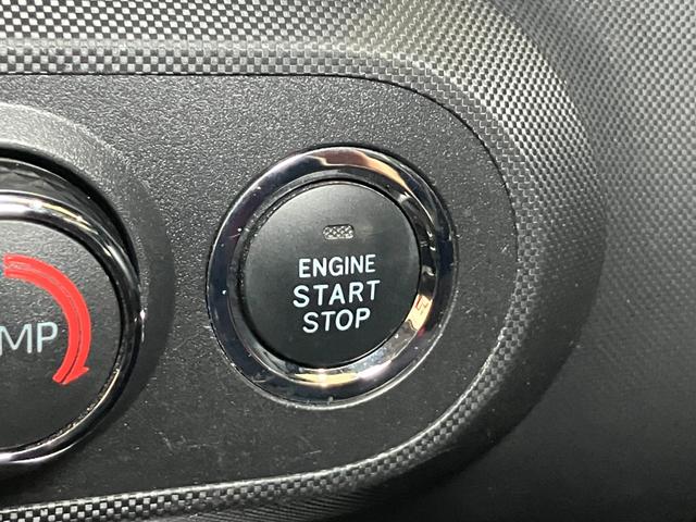 プッシュボタンスタート付だから、ラクラクエンジン始動！