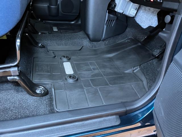 ムーヴキャンバス セオリーＧターボ　サポカーＳワイド適合　ドラレコ　ＵＳＢ接続端子　電動パーキングブレーキ　パノラマモニター対応　シートヒーター　両側オートスライドドア　ＥＴＣ　Ｐスタート　全車速追従機能付ＡＣＣ　ホッとカップホルダー（27枚目）