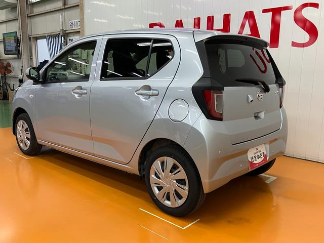 ミライース Ｘ　ＳＡＩＩＩ　サポカーＳワイド適合　エアコン　Ｂカメラ　コーナーセンサー　光軸調整ダイヤル　オートハイビーム　アイドリングストップ　横滑り防止機能　誤発進抑制機能　電動格納ミラー　パワーウインドウ　キーレス（6枚目）