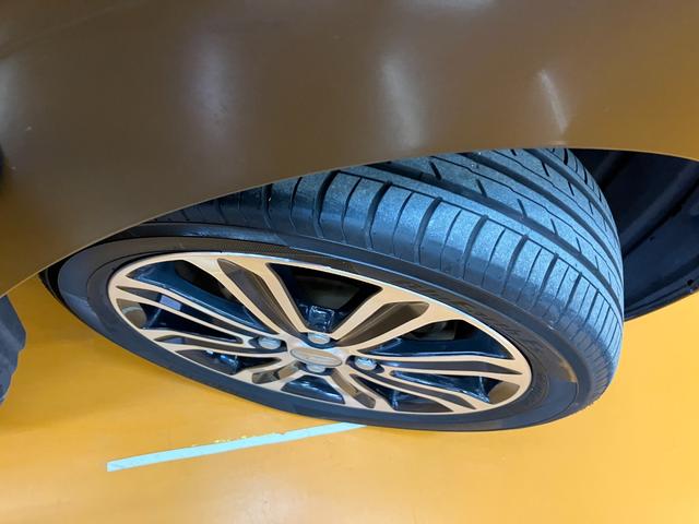 �A���~�z�C�[���t