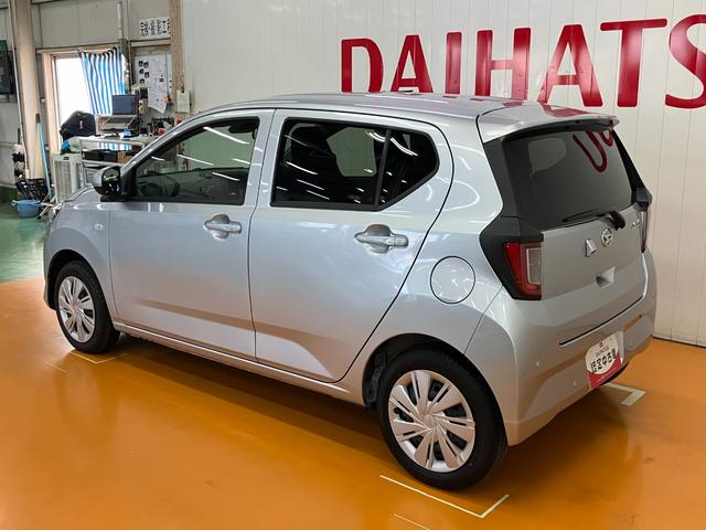 ミライース Ｘ　ＳＡＩＩＩ　サポカーＳワイド適合　エアコン　Ｂカメラ　コーナーセンサー　光軸調整ダイヤル　オートハイビーム　アイドリングストップ　横滑り防止機能　誤発進抑制機能　電動格納ミラー　パワーウインドウ　キーレス（6枚目）