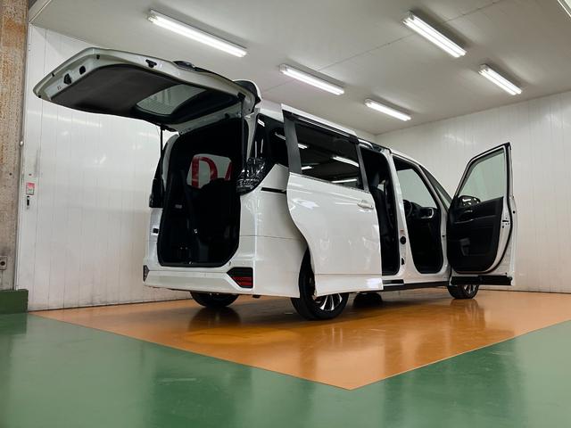 ヴォクシー S-Z 衝突被害軽減ブレーキシステム 3列シート クリアランスソナー レーダークルーズコントロール シートヒーター 電動パーキングブレーキ ダブルエアコン 後席モニター 両側オートスライドドア(9枚目)