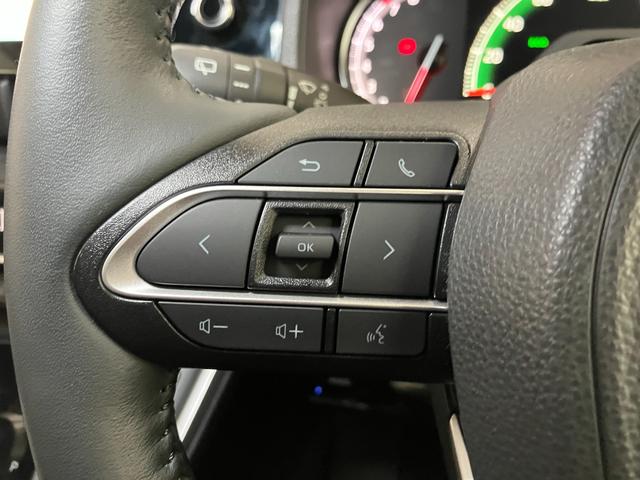 ヴォクシー S-Z 衝突被害軽減ブレーキシステム 3列シート クリアランスソナー レーダークルーズコントロール シートヒーター 電動パーキングブレーキ ダブルエアコン 後席モニター 両側オートスライドドア(18枚目)