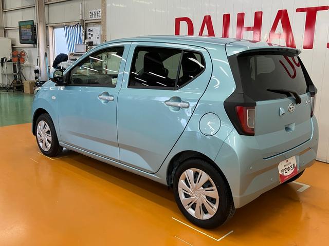 ミライース Ｘ　ＳＡＩＩＩ　サポカーＳワイド適合　エアコン　Ｂカメラ　コーナーセンサー　光軸調整ダイヤル　オートハイビーム　アイドリングストップ　横滑り防止機能　誤発進抑制機能　電動格納ミラー　パワーウインドウ　キーレス（6枚目）