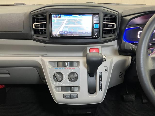 ミライース Ｘ　ＳＡＩＩＩ　サポカーＳワイド適合　エアコン　Ｂカメラ　コーナーセンサー　光軸調整ダイヤル　オートハイビーム　アイドリングストップ　横滑り防止機能　誤発進抑制機能　電動格納ミラー　パワーウインドウ　キーレス（12枚目）