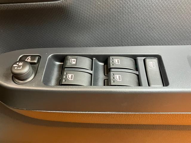 ミライース Ｘ　ＳＡＩＩＩ　サポカーＳワイド適合　エアコン　Ｂカメラ　コーナーセンサー　光軸調整ダイヤル　オートハイビーム　アイドリングストップ　横滑り防止機能　誤発進抑制機能　電動格納ミラー　パワーウインドウ　キーレス（16枚目）