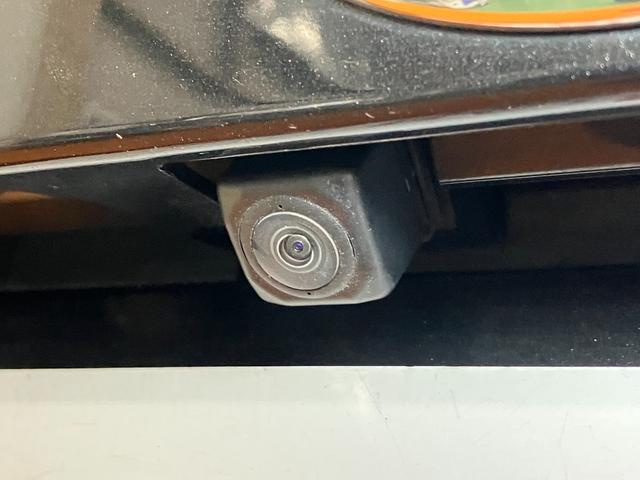 �����i�r�ƘA������o�b�N�J�����t