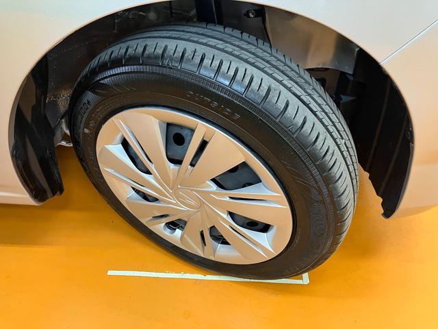 ミライース Ｘ　ＳＡＩＩＩ　サポカーＳワイド適合　エアコン　Ｂカメラ　コーナーセンサー　光軸調整ダイヤル　オートハイビーム　アイドリングストップ　横滑り防止機能　誤発進抑制機能　電動格納ミラー　パワーウインドウ　キーレス（23枚目）