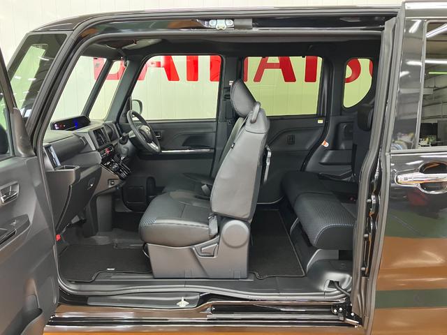 タント カスタムＲＳ　サポカーＳワイド適合　ミラクルオープンドア　両側オートスライドドア　パノラマモニター対応　電動パーキングブレーキ　ステアリングスイッチ　シートヒーター　オートエアコン　コーナーセンサー　キーフリー（11枚目）