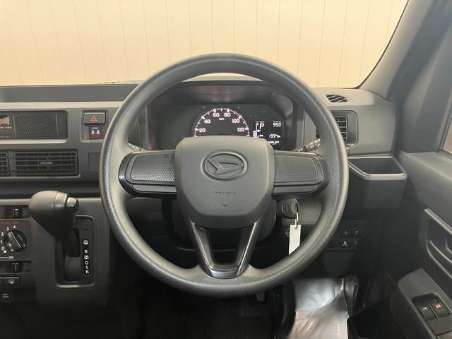 ハイゼットカーゴ ＤＸ　サポカーＳワイド適合　ラジオ　エアコン　アクセサリーソケット　コーナーセンサー　アイドリングストップ　光軸調整ダイヤル　横滑り防止機能　誤発進抑制機能　パワーウインドウ　キーレス（14枚目）