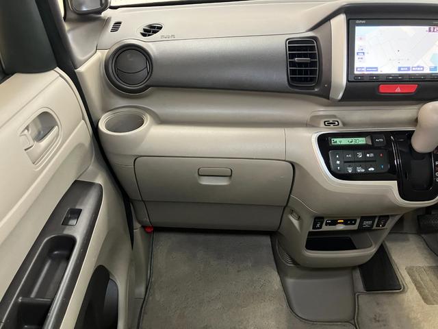 Ｎ－ＢＯＸ Ｇ　ＳＳパッケージ　ステアリングスイッチ　Ｂカメラ　Ｐスタート　シートヒーター　ＥＴＣ　アクセサリーソケット　ＵＳＢ接続端子　片側オートスライドドア　電動格納ミラー　キーフリー（13枚目）