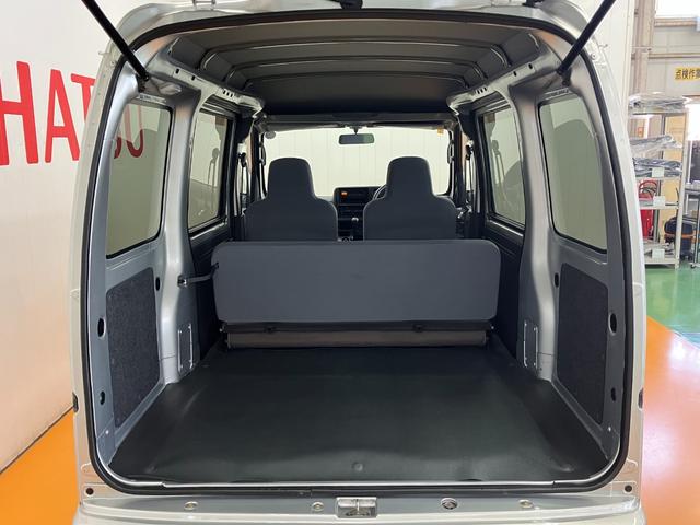 ハイゼットカーゴ ＤＸ　４ＷＤ　５段マニュアルシフト両側スライドドア　ラジオ　エアコン　パワーステアリング　パワーウインドウ　リアデフォッガー　キーレス（11枚目）