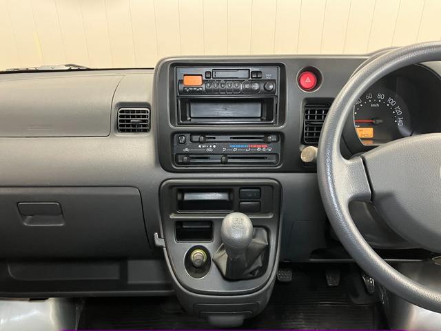 ハイゼットカーゴ ＤＸ　４ＷＤ　５段マニュアルシフト両側スライドドア　ラジオ　エアコン　パワーステアリング　パワーウインドウ　リアデフォッガー　キーレス（15枚目）