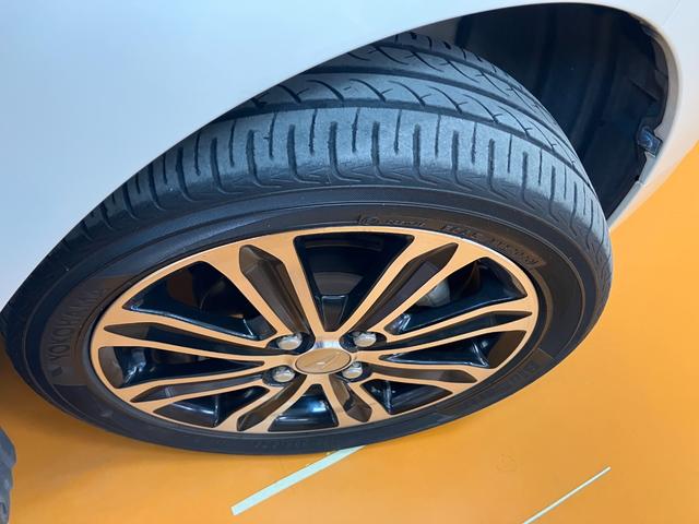 �A���~�z�C�[���t