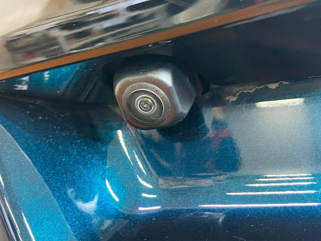 �����i�r�ƘA������o�b�N�J�����t