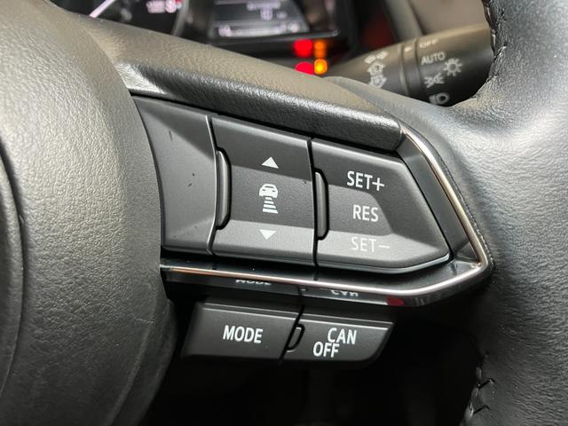 デミオ １３Ｓツーリング　衝突被害軽減ブレーキシステム　Ｂカメラ　クルーズコントロール　ステアリングスイッチ　シートヒーター　ＵＳＢ接続端子　ＥＴＣ　ヘッドアップディスプレイ　コーナーセンサー　キーフリー（18枚目）