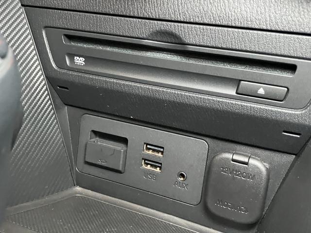 デミオ １３Ｓツーリング　衝突被害軽減ブレーキシステム　Ｂカメラ　クルーズコントロール　ステアリングスイッチ　シートヒーター　ＵＳＢ接続端子　ＥＴＣ　ヘッドアップディスプレイ　コーナーセンサー　キーフリー（19枚目）