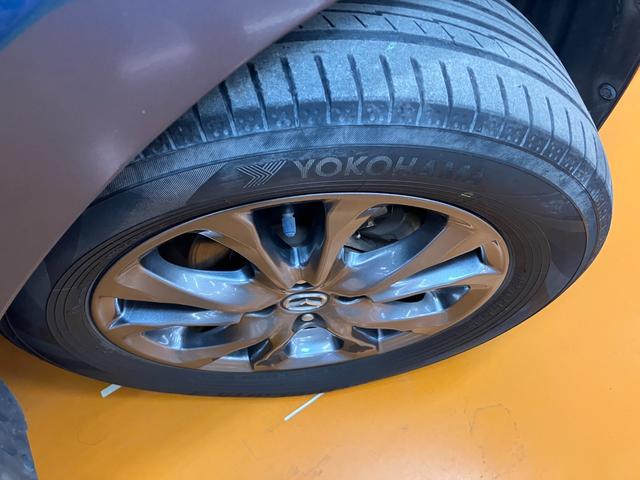 デミオ １３Ｓツーリング　衝突被害軽減ブレーキシステム　Ｂカメラ　クルーズコントロール　ステアリングスイッチ　シートヒーター　ＵＳＢ接続端子　ＥＴＣ　ヘッドアップディスプレイ　コーナーセンサー　キーフリー（32枚目）