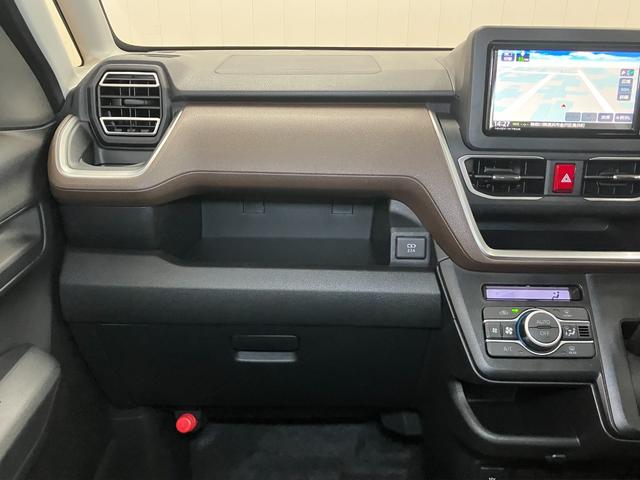 ムーヴ ＲＳ　サポカーＳワイド適合　両側オートスライドドア　全車速追従機能付ＡＣＣ　ステアリングスイッチ　電動パーキングブレーキ　Ｐスタート　コーナーセンサー　キーフリー（11枚目）