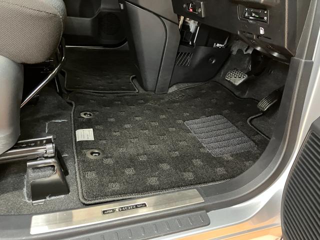 �����L�X