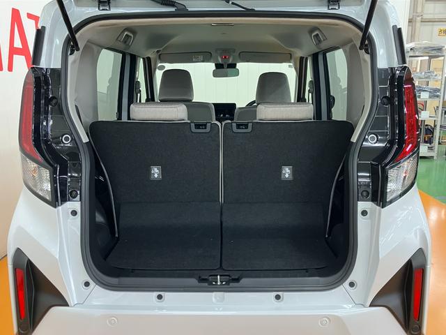 ムーヴ X サポカーSワイド適合 片側オートスライドドア Bカメラ パノラマモニター対応 ステアリングスイッチ Pスタート アイドリングストップ USB接続端子 コーナーセンサー キーフリー(10枚目)