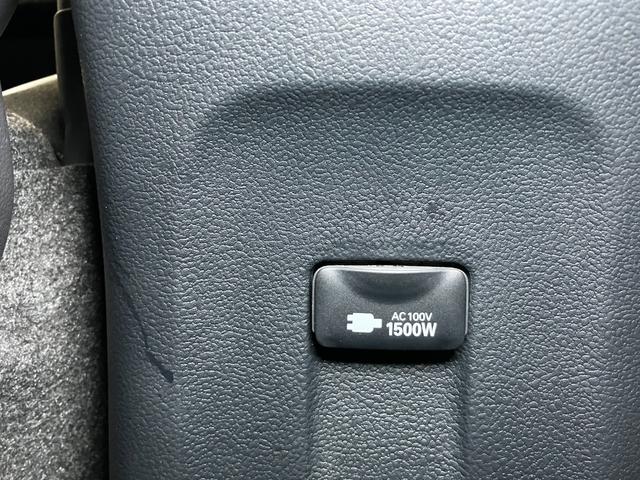 プリウス Ｓツーリングセレクション　衝突被害軽減ブレーキシステム　ハイブリッド　ドラレコ　クルーズコントロール　ステアリングスイッチ　Ｂカメラ　Ｐスタート　オートハイビーム　ＥＴＣ　シートヒーター　キーフリー（20枚目）