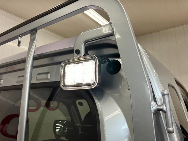ハイゼットトラック ジャンボエクストラ　サポカーＳワイド適合　ドラレコ　三方開　ゴムマット　Ｂカメラ　デジタルインナーミラー　エアコン　Ｐスタート　ＵＳＢ接続端子　アクセサリーソケット　ＥＴＣ　コーナーセンサー　荷台作業灯　電動格納ミラー（18枚目）