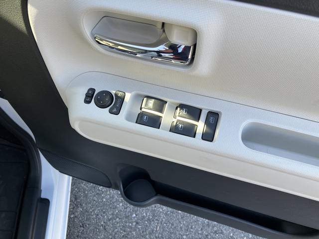 ムーヴキャンバス ストライプスＧ　両側パワースライドドア／ＬＥＤヘッドランプ／オートライト／シートヒーター／次世代スマートアシスト／バックカメラ／キーフリー／ベンチシート／コーナーセンサー／サイドエアバック（14枚目）