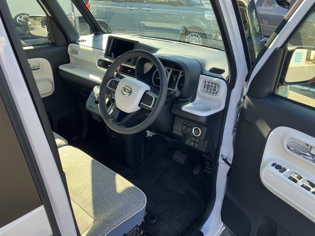 ムーヴキャンバス ストライプスＧ　両側パワースライドドア／ＬＥＤヘッドランプ／オートライト／シートヒーター／次世代スマートアシスト／バックカメラ／キーフリー／ベンチシート／コーナーセンサー／サイドエアバック（16枚目）