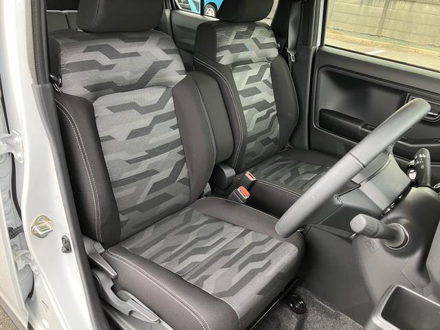 タフト G クロムベンチャー LEDヘッドランプ オートライト オートハイビーム バックカメラ コーナーセンサー電動パーキングブレーキ 衝突被害軽々滅ブレーキ プッシュボタンスタートキーフリーシステム アルミホイール(15枚目)