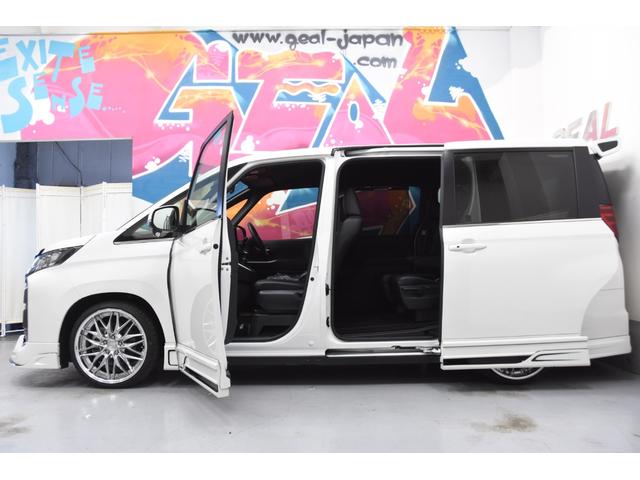 TOYOTA NOAH S-Z