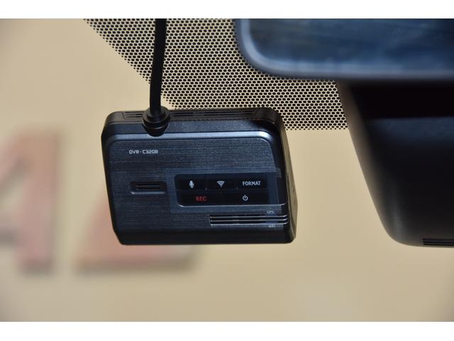 ヴォクシー ＺＳ　煌ＩＩＩ　モデリスタコンプリートカー　シュタイナー１９インチＡＷ　車高調　アルパインＢＩＧ－Ｘ１１インチナビ　フリップダウンモニター　ドライブレコーダー　両側電動スライドドア　バックカメラ　ＥＴＣ（8枚目）