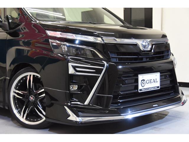 ヴォクシー ＺＳ　煌ＩＩＩ　モデリスタコンプリートカー　シュタイナー１９インチＡＷ　車高調　アルパインＢＩＧ－Ｘ１１インチナビ　フリップダウンモニター　ドライブレコーダー　両側電動スライドドア　バックカメラ　ＥＴＣ（13枚目）
