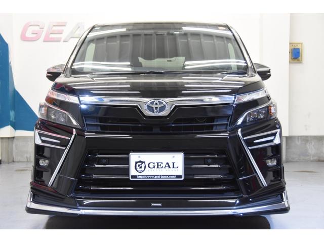 ヴォクシー ＺＳ　煌ＩＩＩ　モデリスタコンプリートカー　シュタイナー１９インチＡＷ　車高調　アルパインＢＩＧ－Ｘ１１インチナビ　フリップダウンモニター　ドライブレコーダー　両側電動スライドドア　バックカメラ　ＥＴＣ（18枚目）