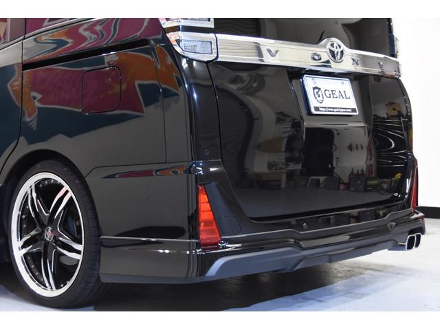 ヴォクシー ＺＳ　煌ＩＩＩ　モデリスタコンプリートカー　シュタイナー１９インチＡＷ　車高調　アルパインＢＩＧ－Ｘ１１インチナビ　フリップダウンモニター　ドライブレコーダー　両側電動スライドドア　バックカメラ　ＥＴＣ（32枚目）