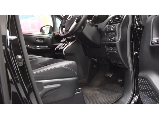 ヴォクシー ＺＳ　煌ＩＩＩ　モデリスタコンプリートカー　シュタイナー１９インチＡＷ　車高調　アルパインＢＩＧ－Ｘ１１インチナビ　フリップダウンモニター　ドライブレコーダー　両側電動スライドドア　バックカメラ　ＥＴＣ（45枚目）